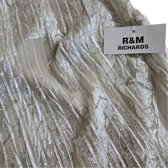 R&M‎ Richards Metallic Silver Sleeveless Blouse – Size 12 NWT - Picture 5 of 10